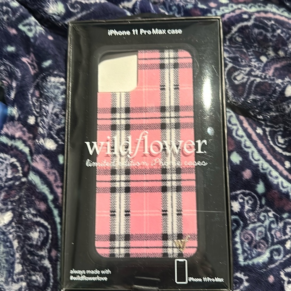 Iphone 11 pro max never used
